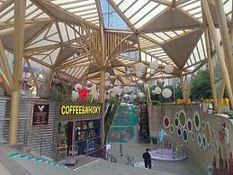 All-season Hotel Convention Center Hotel