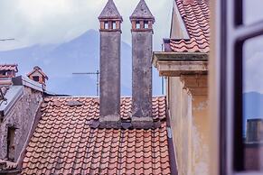 Daisy Home in Varenna