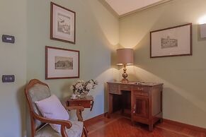 Daisy Home in Varenna