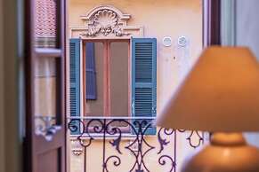 Daisy Home in Varenna