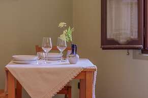 Daisy Home in Varenna