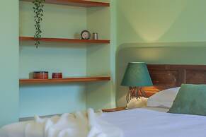 Daisy Home in Varenna