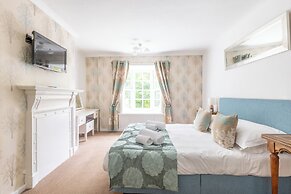 Village House - North East Escapes