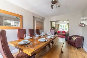 Village House - North East Escapes