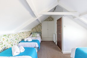 Village House - North East Escapes