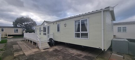 Lodge Size Retreat in Lyons Robin Hood Rhyl
