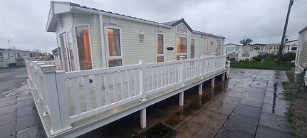 Lodge Size Retreat in Lyons Robin Hood Rhyl
