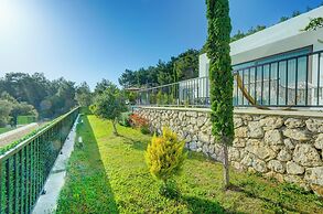 Pluto-1 PLANET LUXURY VILLAS