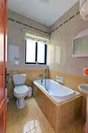 Central Marsascala Apt