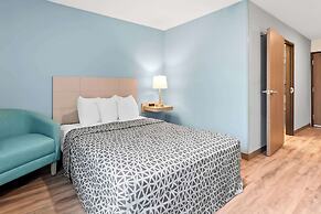 Woodspring Suites Pensacola West