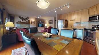 2 Bedroom Condo in Lionshead Village - Walk to Slopes, Onsite Pool