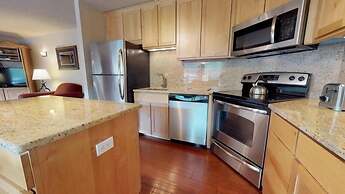 2 Bedroom Condo in Lionshead Village - Walk to Slopes, Onsite Pool
