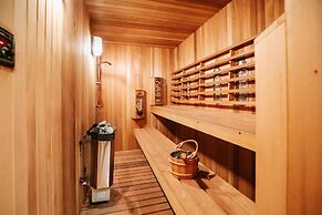 Lakeside Rd - Lake Views - Sleeps 10