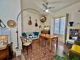 Central Station House Cettina