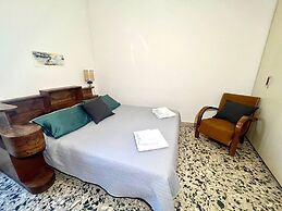 Central Station House Cettina