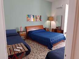 Central Station House Cettina