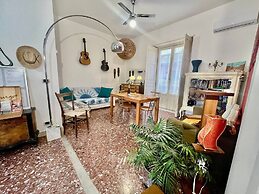 Central Station House Cettina