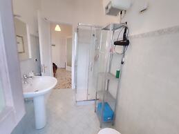 Central Station House Cettina