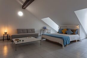 Garibaldi Ten by Wonderful Italy