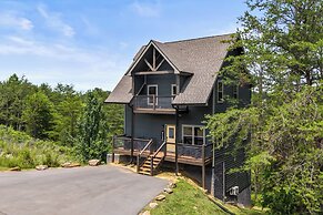 Modern Cabin w/ Pool, Hot Tub, Games & More!