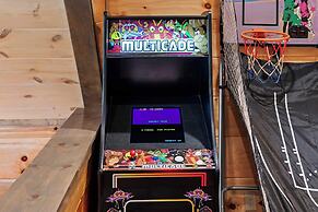 Modern Cabin w/ Pool, Hot Tub, Games & More!