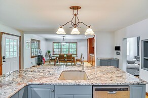 Charming Ballston Spa Home w/ Sauna & Private Pool