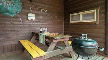 Boryeong Hiddenvillage Dokchae Poolvilla