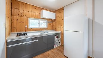 Boryeong Hiddenvillage Dokchae Poolvilla