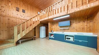 Boryeong Hiddenvillage Dokchae Poolvilla