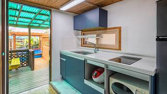 Boryeong Hiddenvillage Dokchae Poolvilla