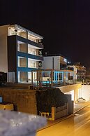 Exclusive villa M apartments