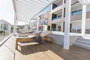 Exclusive villa M apartments