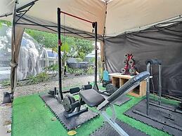 Oasis Style Jacuzzi Glamping gym Parking bbq Secure