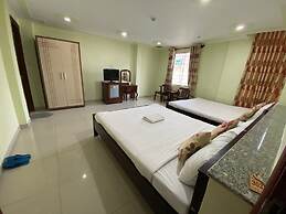 Hoang Tay 1 Hotel by Bay Luxury