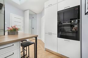 Wroclaw Center Apartment by Renters