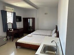 Hoang Tay 2 Hotel by Bay Luxury