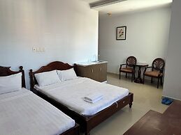 Hoang Tay 2 Hotel by Bay Luxury