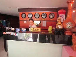 Hoang Tay 2 Hotel by Bay Luxury