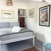 Charming 2 Bed House Central Penzance