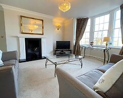 Stunning Views Central Whitby Parking