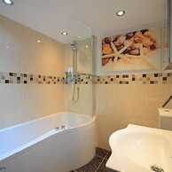 Stunning Views Central Whitby Parking