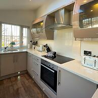 Stunning Views Central Whitby Parking