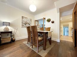 Penzance Charming Family Home 3 bed 2 Bathrooms