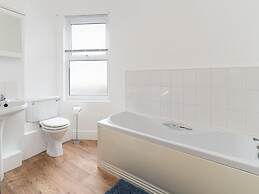 Bright Cheerful 2bed Maisonette Central Penzance