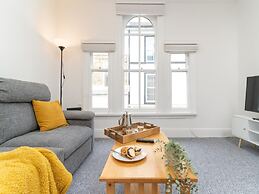 Bright Cheerful 2bed Maisonette Central Penzance