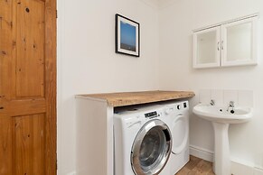 Bright Cheerful 2bed Maisonette Central Penzance