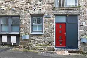 Stunning Reverse Level Townhouse in Penzance