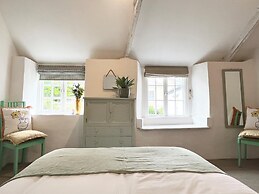 Cosy Cottage Marazion Central With Parking