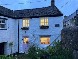 Cosy Cottage Marazion Central With Parking