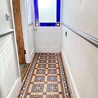 Spacious 5 Bed House Close to Seafront Penzance